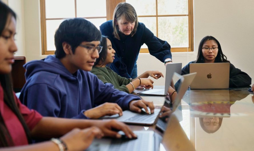 Apple expands educational grants, educational resources