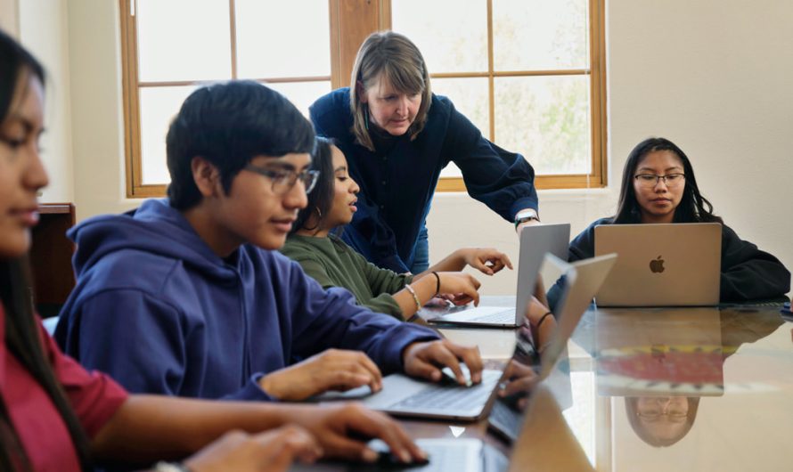 Apple launches new resources for teachers, expands education grant program