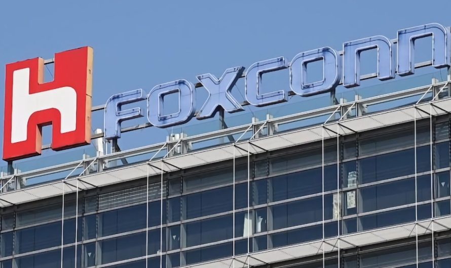 Tensions escalate as China arrests Foxconn staff at key Apple factory